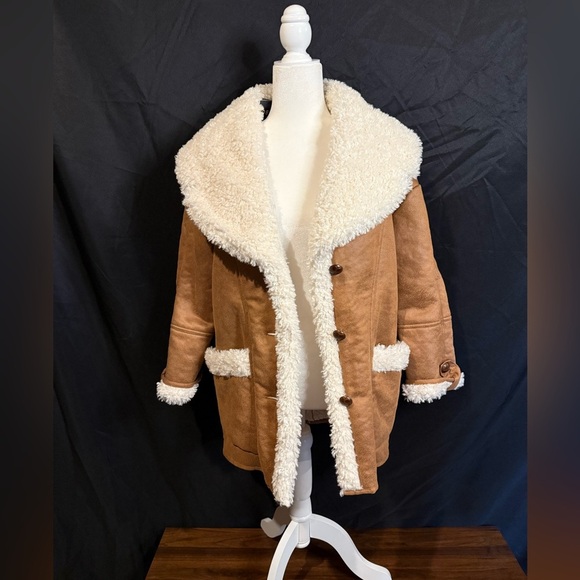 Piombo, Women's XS Camel Brown Faux Leather Coat - Picture 3 of 6